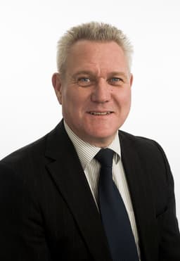Henning Reinholdt